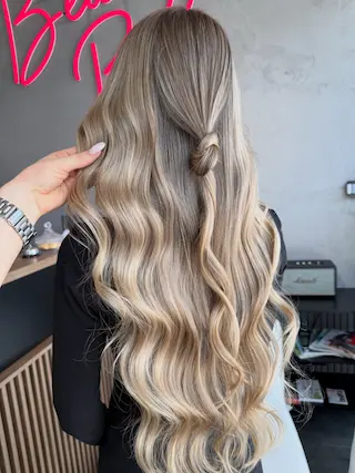Refleksy metodą Airtouch — Beauty Bar Białystok